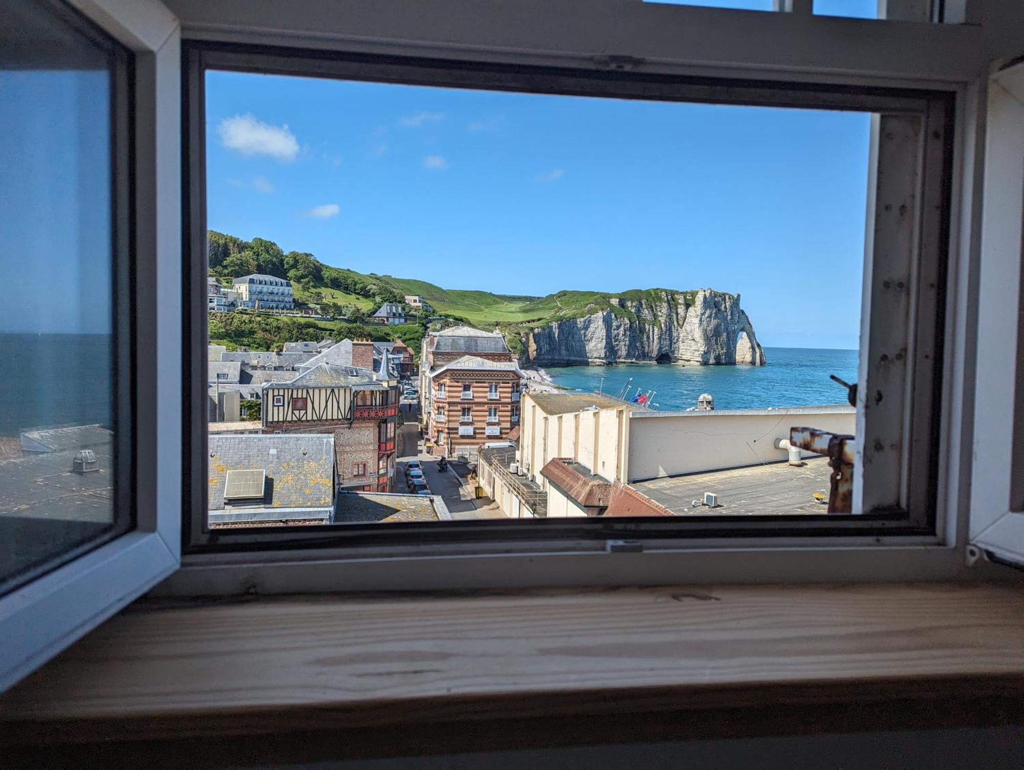 La Mer En Face Étretat Exteriör bild